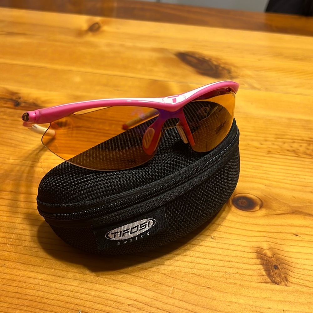 Tofosi Women's Slip Shield Sunglasses